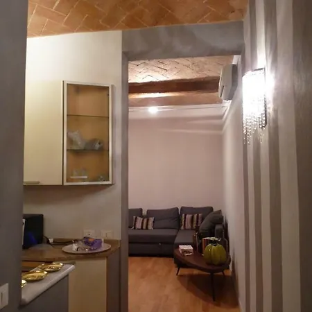 Accogliente In Centro San Francesco Модена